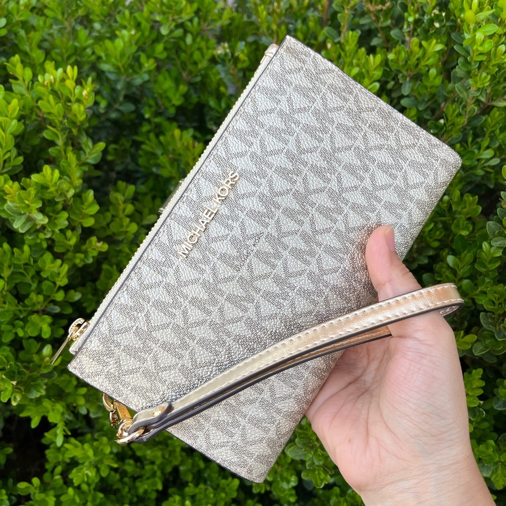 Michael Kors Jet Set Travel LG Double Zip Wristlet